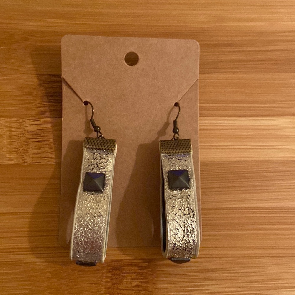 *3 for $20* Distressed Metallic Hoops